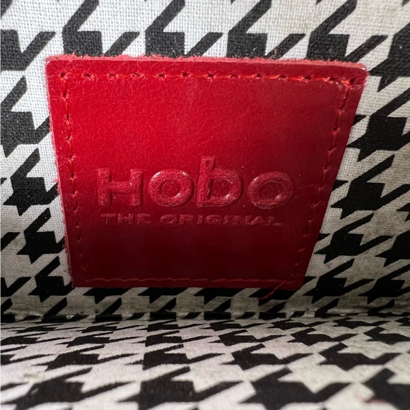 Hobo International Long Bi-Fold Leather Wallet w/ Snap Pouch & ID Display - Picture 2 of 16